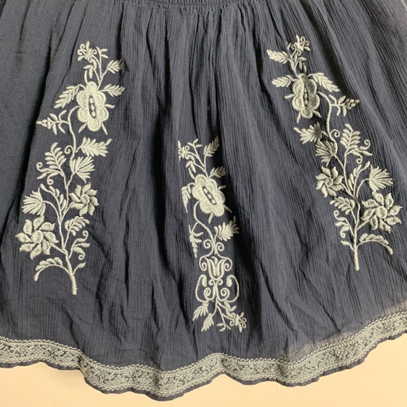 J Crew Navy Floral Skirt - Picture 2 of 6